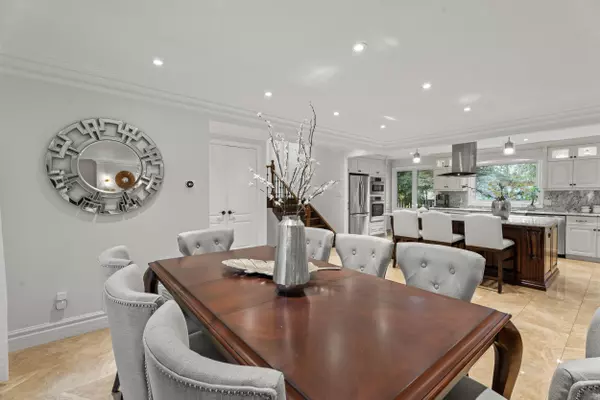 Oakville, ON L6K 2V2,130 Tavistock SQ