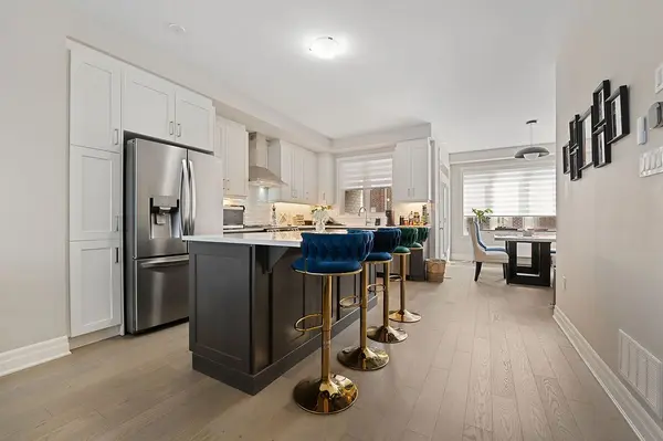 Oakville, ON L6H 4K5,3033 John McKay BLVD