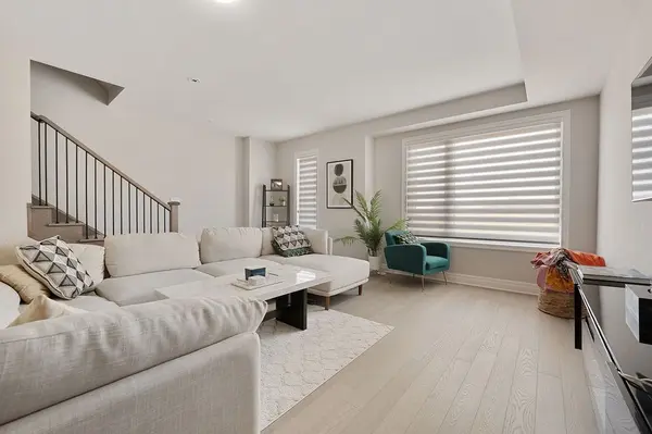 Oakville, ON L6H 4K5,3033 John McKay BLVD