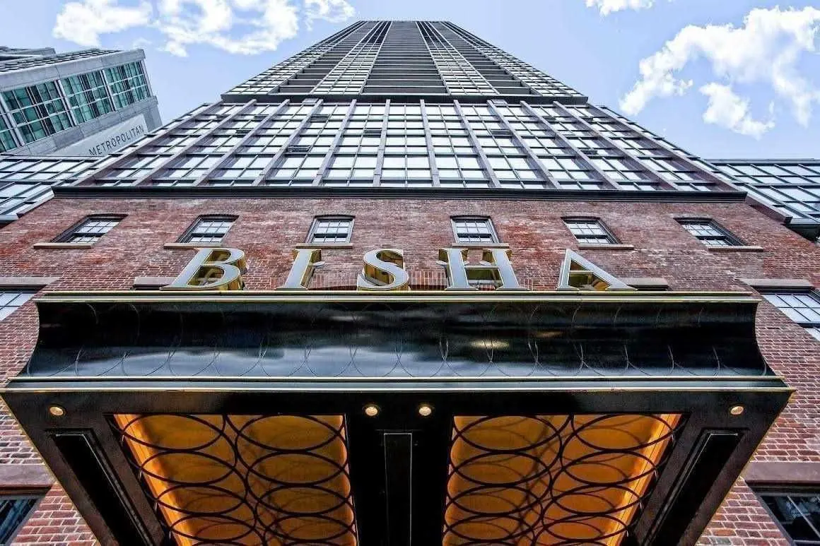 Toronto C01, ON M5V 0L7,88 Blue Jays WAY #2807