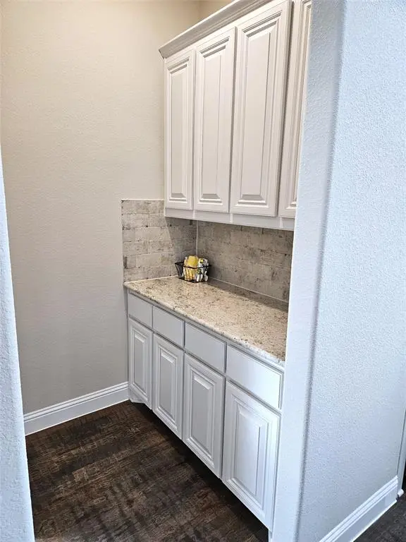 Van Alstyne, TX 75495,241 Blythe Road