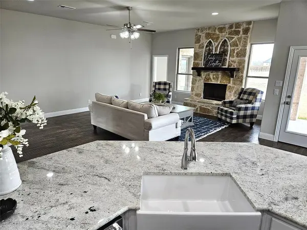 Van Alstyne, TX 75495,241 Blythe Road