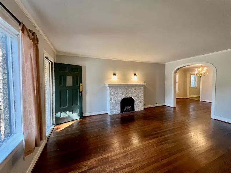 6015 Ross Avenue, Dallas, TX 75206