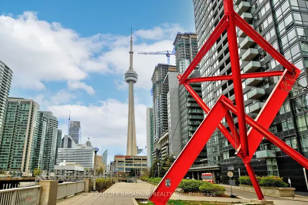 Toronto C01, ON M5V 3Z5,8 Telegram Mews #732