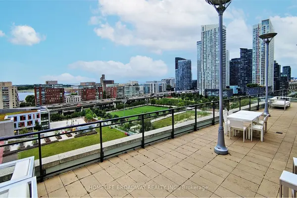 Toronto C01, ON M5V 3Z5,8 Telegram Mews #732