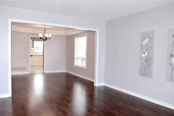 Whitby, ON L1M 1J5,42 Dodge DR