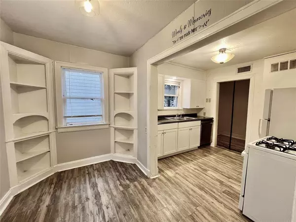 Dallas, TX 75206,6015 Ross Avenue