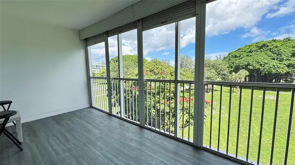 Pompano Beach, FL 33069,2650 S Course Dr #401