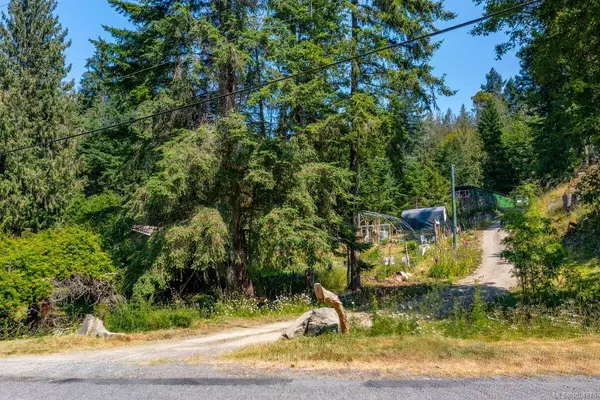 Pender Island, BC V0N 2M2,2620 Gunwhale Rd