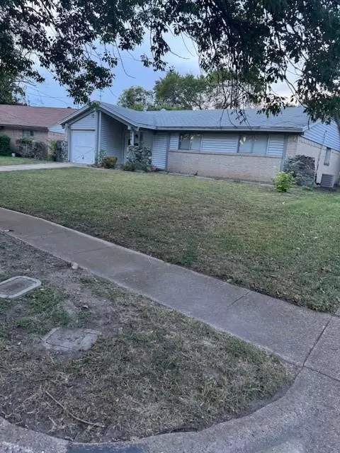 446 Oriole Circle, Duncanville, TX 75116