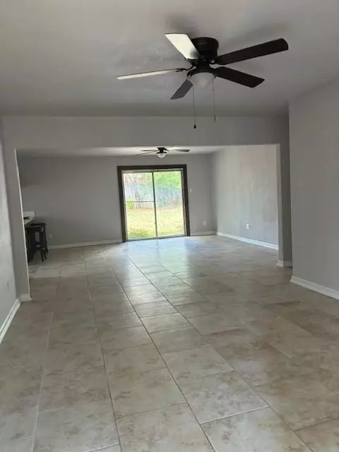 Duncanville, TX 75116,446 Oriole Circle