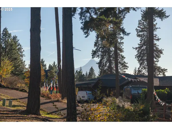 White Salmon, WA 98672,1241 Fruit Valley LN