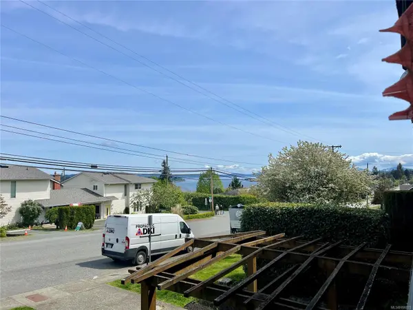 Ladysmith, BC V9G 1S9,218 Bayview Ave #203