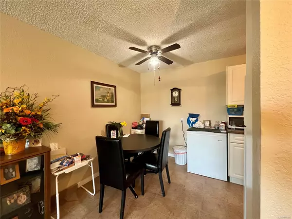 Ladysmith, BC V9G 1S9,218 Bayview Ave #203