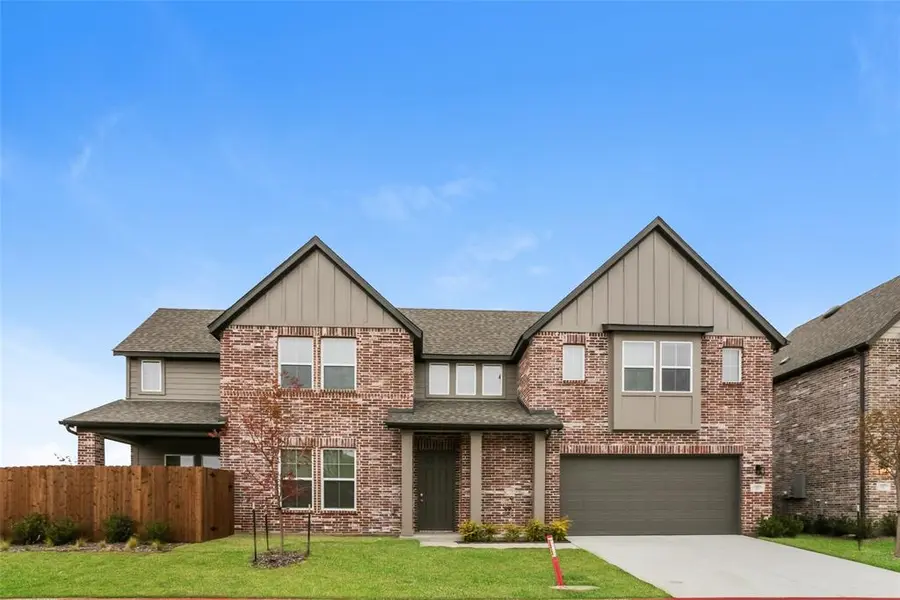 321 Lincoln Circle, Saginaw, TX 76179