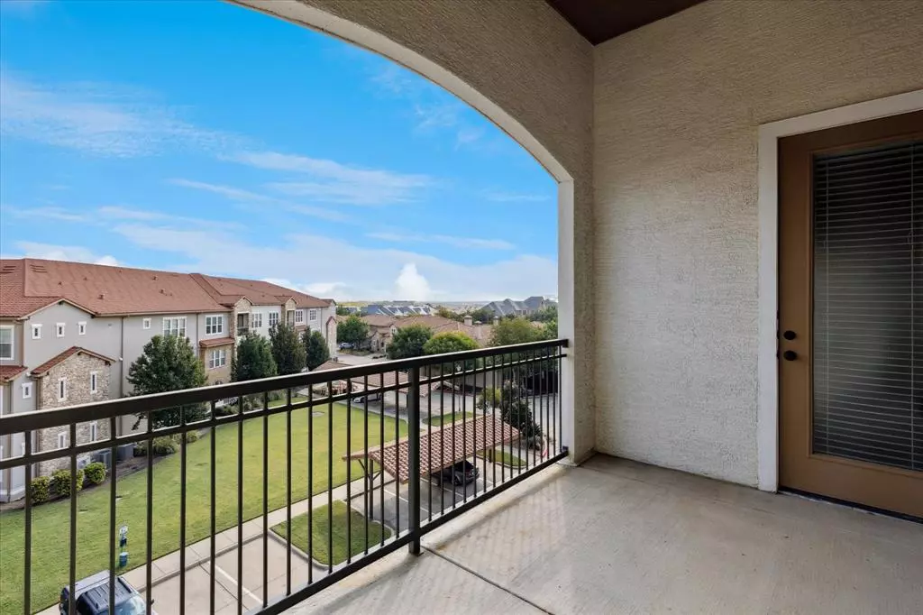Irving, TX 75039,610 Via Ravello #410