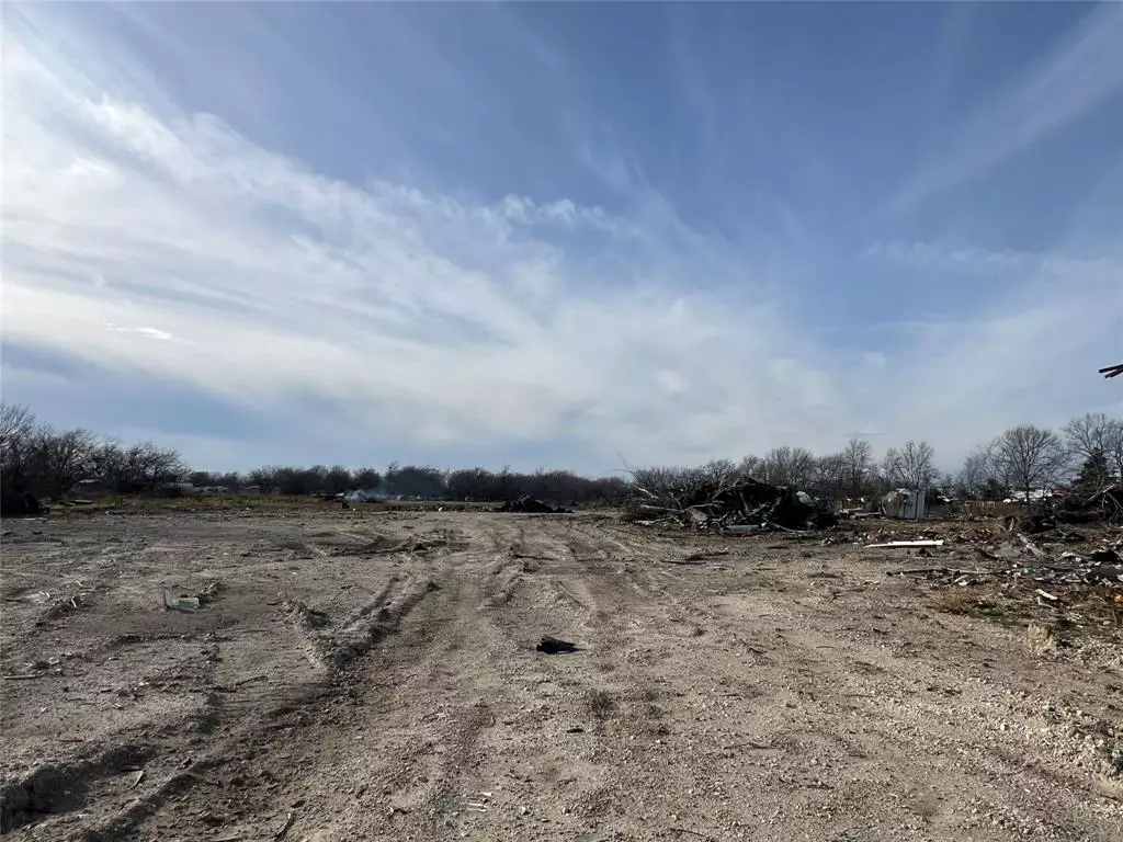 Quinlan, TX 75474,8894 FM 751