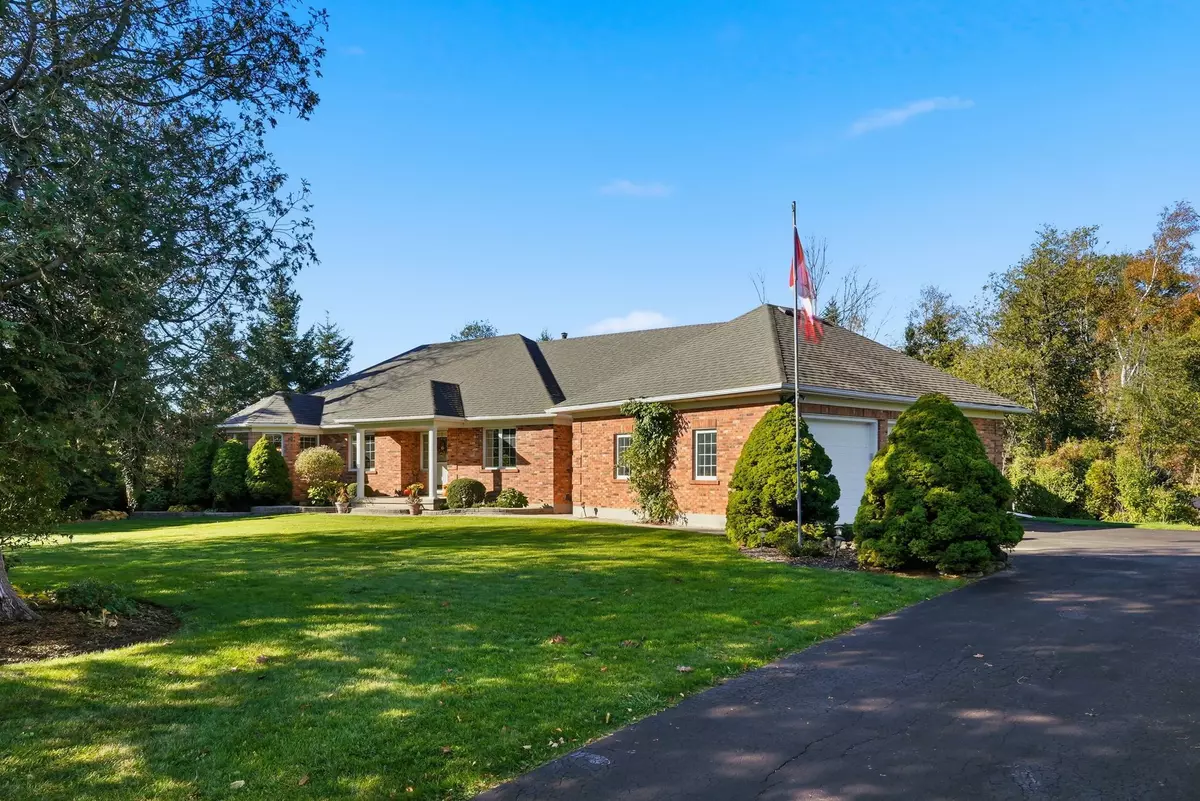 Huron-kinloss, ON N2Z 2X3,115 Deerhurst DR