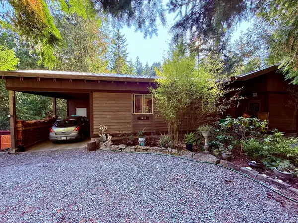 Pender Island, BC V0N 2M2,2623 Yardarm Rd