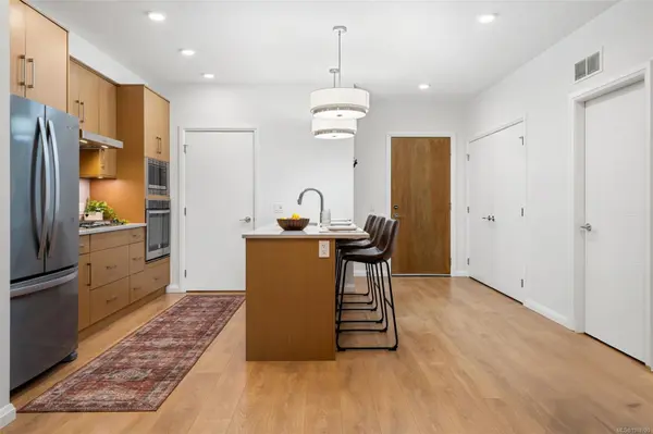 Saanich, BC V8Z 0E5,745 Travino Lane #112