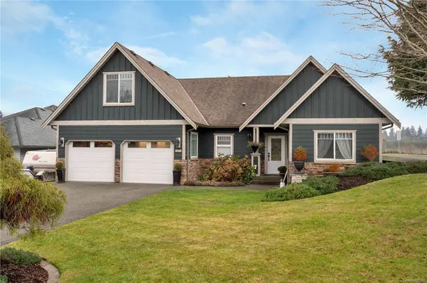 2825 Denman St, Campbell River, BC V9H 1S9