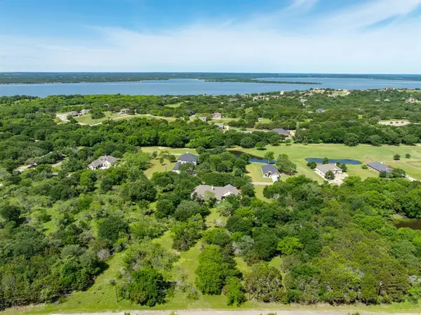 17145 Woodlawn Drive, Whitney, TX 76692