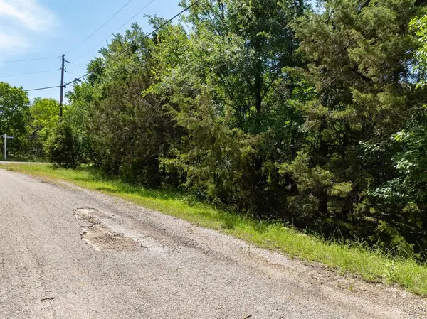 Whitney, TX 76692,21070 Trailwood Drive