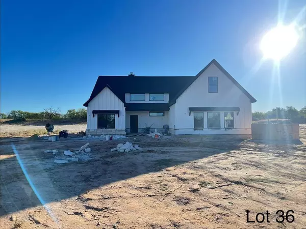 Springtown, TX 76082,321 Jonny Boy Way