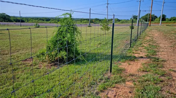 Nocona, TX 76255,1762 US Highway 82 W