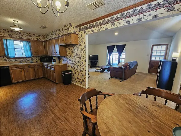 Mexia, TX 76667,1103 La Villeta Street