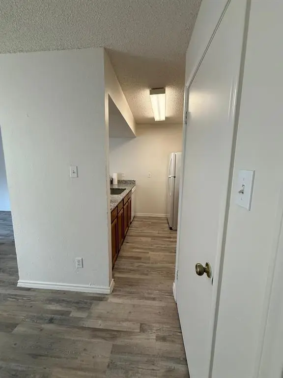 Dallas, TX 75243,9807 Walnut Street #D 304