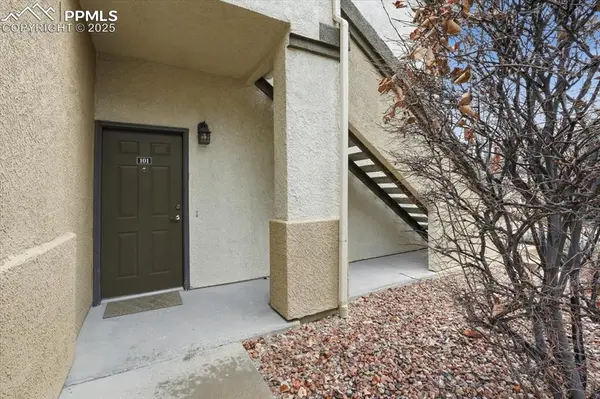 Colorado Springs, CO 80922,3976 Riviera GRV #101