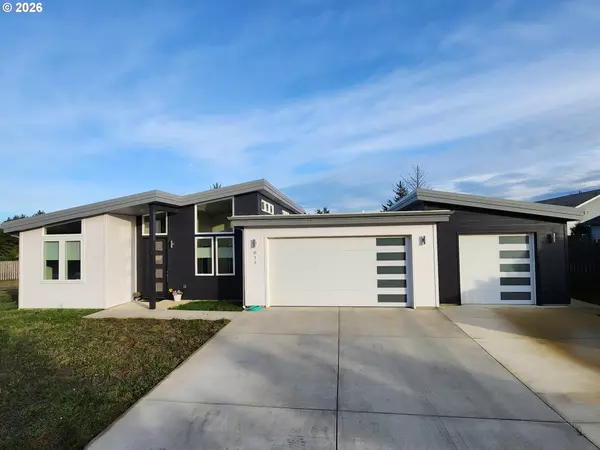 617 WINDCREST DR, Bandon, OR 97411