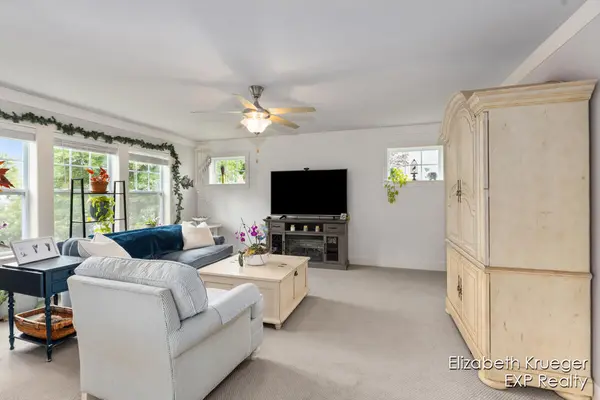 Muskegon, MI 49444,5810 Larson LN