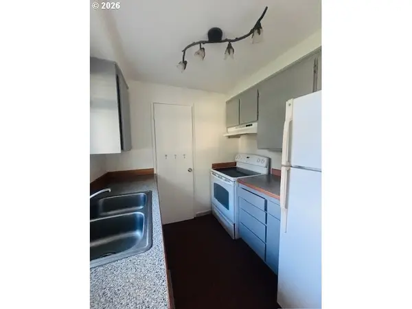 Florence, OR 97439,1940 WILLOW ST