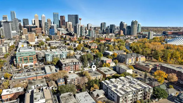 Calgary, AB T2S 0H4,316 22 AVE SW #17