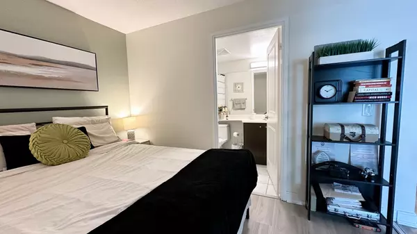 Toronto C08, ON M5E 1A1,1 Scott ST #605