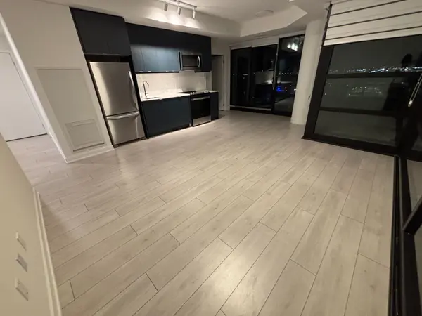 Whitby, ON L1N 0P1,1606 Charles ST #904