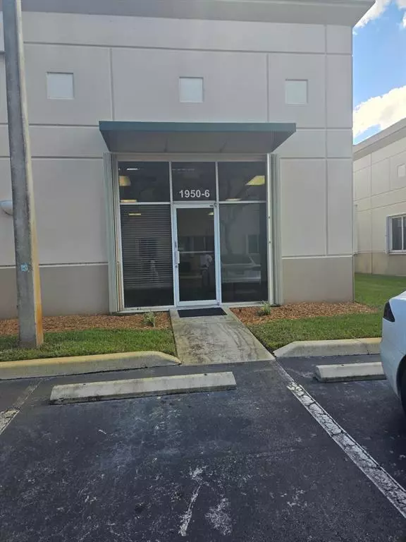 1950 N Commerce Pkwy #6,  Weston,  FL 33326