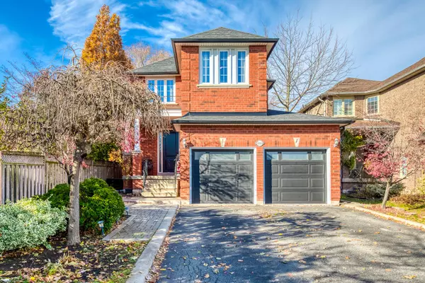 Oakville, ON L6M 3N9,2163 Westmount DR