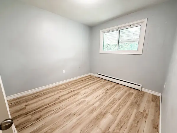 London East, ON N5W 4M9,342 Kiwanis Park DR #1