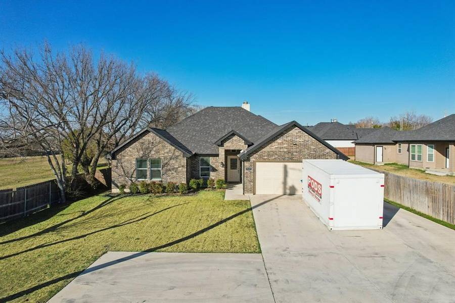 7137 John T. White Road, Fort Worth, TX 76120