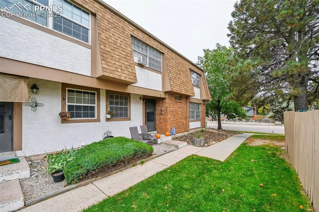 Colorado Springs, CO 80918,1131 Willow Bend CIR ##2