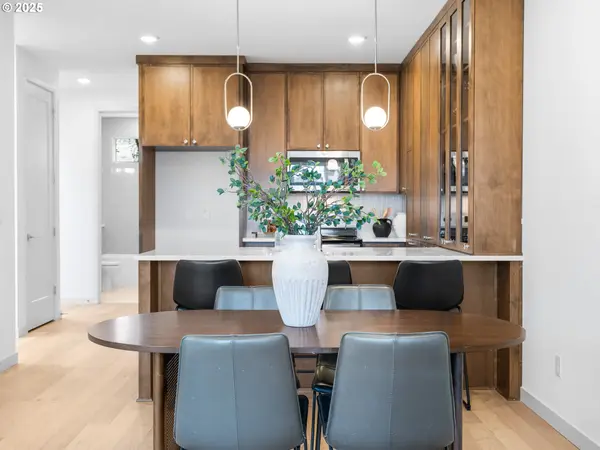 Portland, OR 97214,2472 SE LINCOLN ST