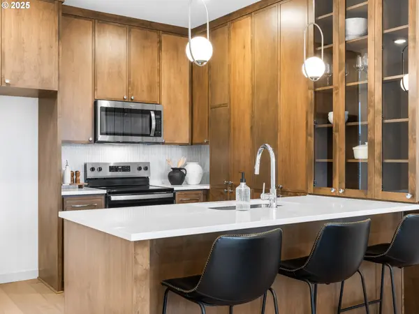 Portland, OR 97214,2472 SE LINCOLN ST