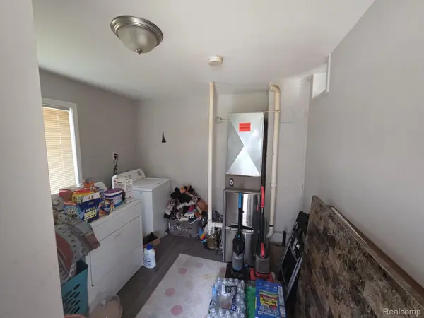 Westland, MI 48186,34113 Caspian CT