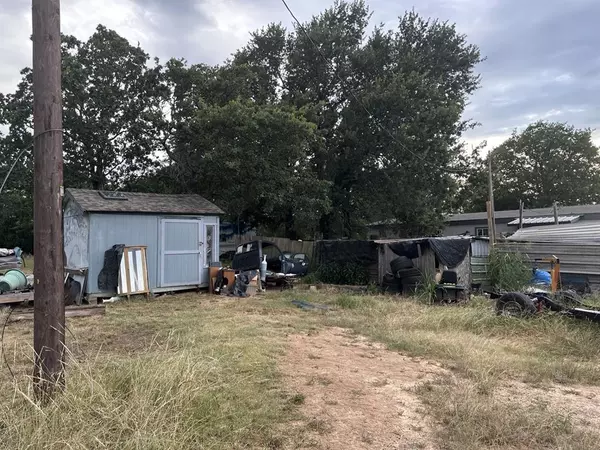 Springtown, TX 76082,202 Salt Creek Road