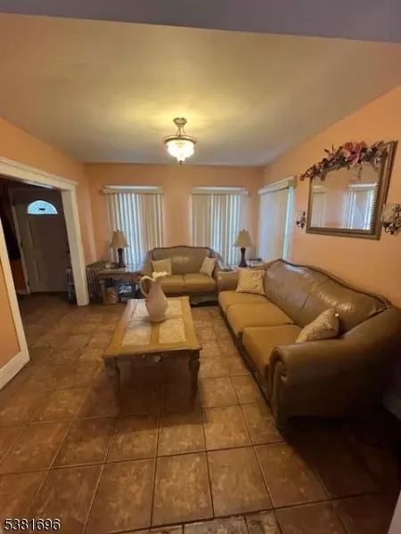 Rahway City, NJ 07065,245 William St