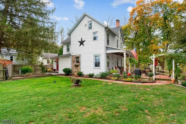 689 Riegelsville Rd,  Holland Twp.,  NJ 08848