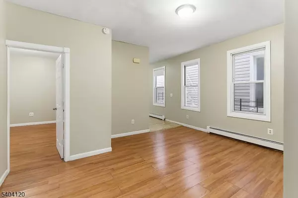 Newark City, NJ 07103,130 Littleton Ave